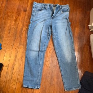American Eagle stretch Mom Jean women’s 10 Regular